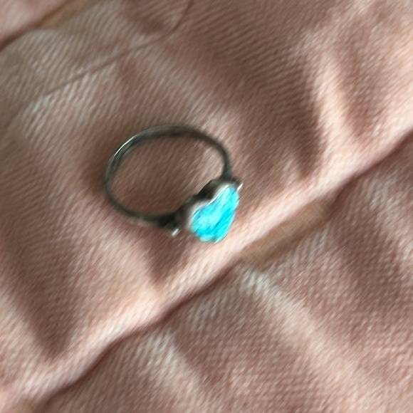 🩵🩵🩵Silver turquoise ring small petite baby size 4 - Picture 8 of 10